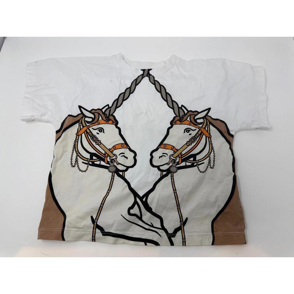 Girls size 6 Burberry T-Shirt unicorns